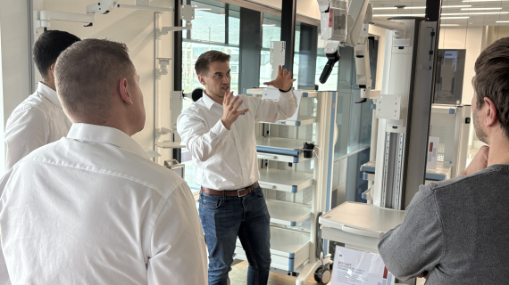 Defining equipment, application, ergonomics and workflow requirements for a medical cart from iTD